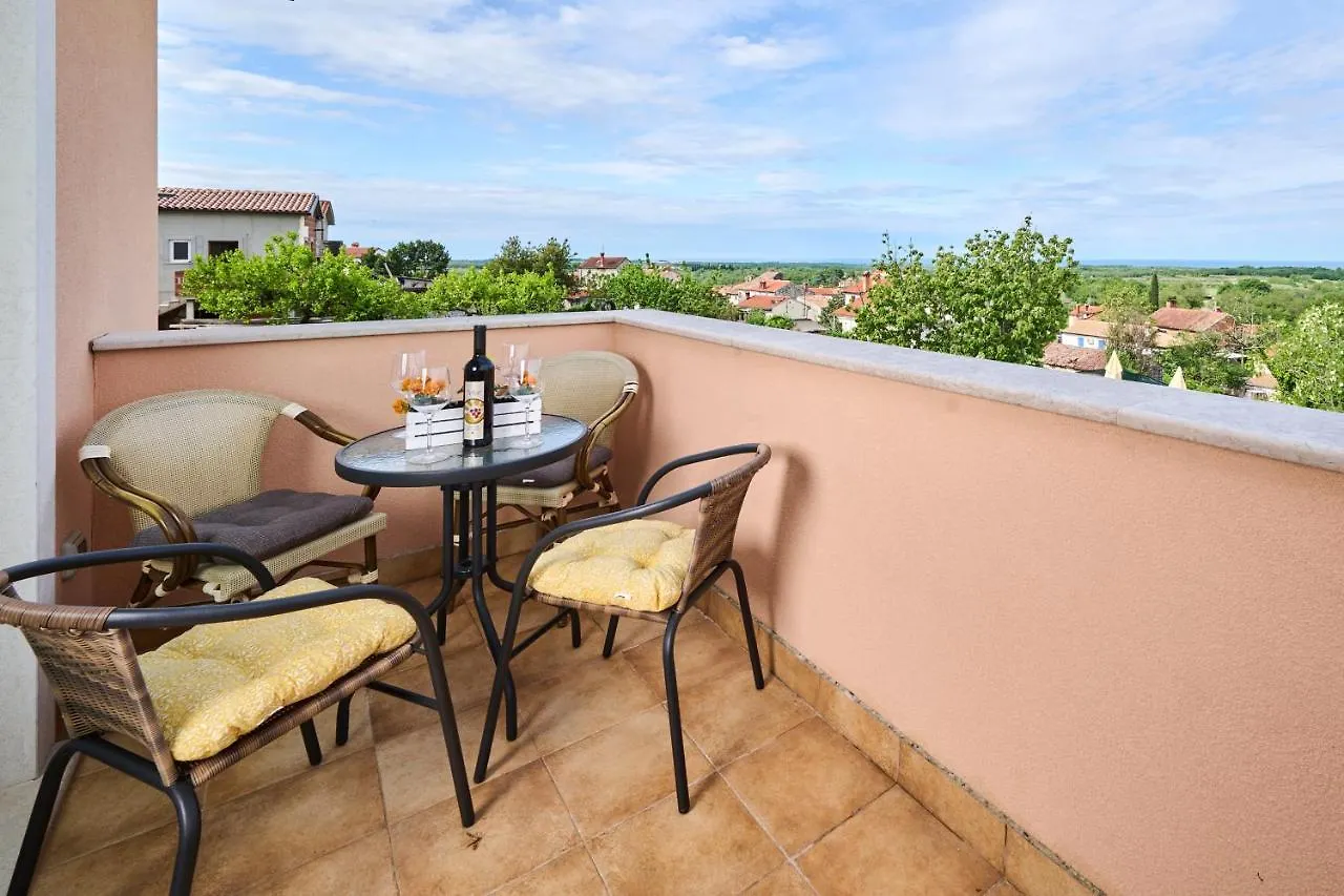 Aisha Apartment Brtonigla Croatia